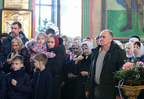 В Рождественский сочельник митрополит Даниил совершил Литургию в Александро-Невском соборе