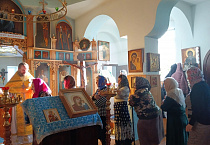 В храме Казанской иконы Божией Матери села Большое Раково поздравили мам с Днём матери 