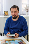 Митрополит Даниил наградил грамотой православного волонтера Евгения Измайлова
