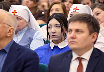 Митрополит Даниил обсудил проблемы демографии на Губернаторских чтениях в Кургане