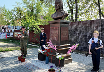 Православные гимназисты Кургана почтили память воинов ВОВ