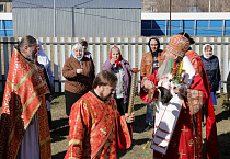 В храме села Садовое совершена первая архиерейская Литургия