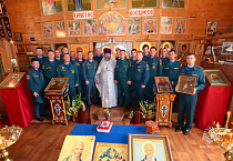 В Кургане праздник Вознесения Господня зауральские сотрудники МЧС встретили в Георгиевском  храме
