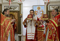 В храме села Садовое совершена первая архиерейская Литургия
