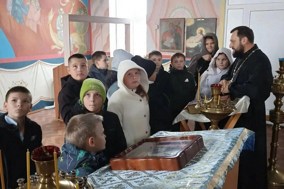 Четвероклассники из Лебяжье посетили местный храм