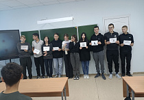 В Зауралье священник и сестра милосердия провели в сельской школе урок «Семьеведения»