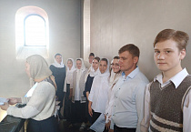 В Кургане слушатели певческих курсов впервые исполнили песнопения на Божественной литургии