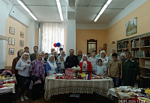 Прихожане курганского храма в День Победы пели песни военных лет