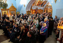 В праздник Крещения в курганском соборе выступил православный ансамбль «Дорос»