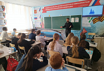 Новые показы фильма Курганской епархии «Аня, плыви!» посетили более 300 школьников 