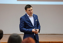 Представитель Курганской епархии обучил педагогов, как выявлять деструктивные увлечения школьников