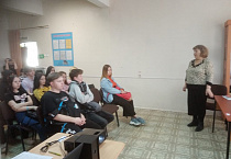 В Кургане священник и миссионеры провели для студентов «Час нравственности»
