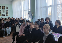В Кургане школьники прошли путь от храма до музея