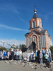 Акция «Они могли бы пойти в школу» прошла в курганском храме