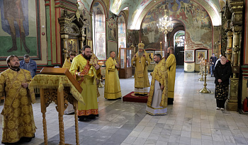 Литургия в день памяти свт. Агафангела исп., митр. Ярославского