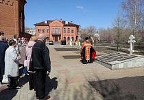 В Кургане отслужена панихида по почившим от взрыва на Чернобыльской АЭС
