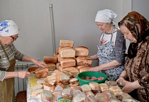 В Кургане подопечные «Сквера Милосердия» получают  духовную поддержку и ответы на волнующие вопросы 