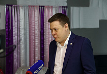 «Люди с безграничными возможностями»: в Юговке состоялась презентация фильма об ансамбле жестовой песни «Поющие руки»