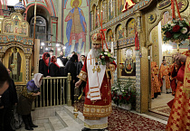 В главном соборе Зауралья встретили Пасху Христову