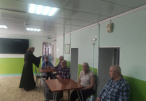 В Кургане руководитель епархиального отдела побывал в двух социальных учреждениях