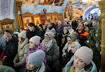 В праздник Крещения в курганском соборе выступил православный ансамбль «Дорос»