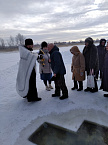 Настоятель села Лисье совершил водосвятный молебен на местном озере
