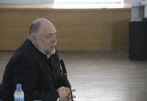 Курганским школьникам и студентам рассказали о причинах и смыслах СВО
