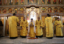 Ранняя архиерейская Литургия состоялась в Александро-Невском соборе Кургана