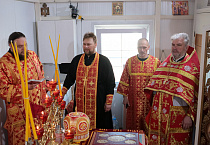 В храме села Садовое совершена первая архиерейская Литургия