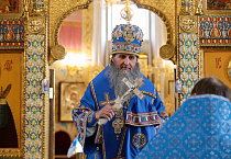 Митрополит Даниил в праздник Благовещения совершил Божественную литургию