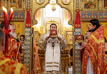Митрополит Даниил совершил Литургию в день поминовения усопших