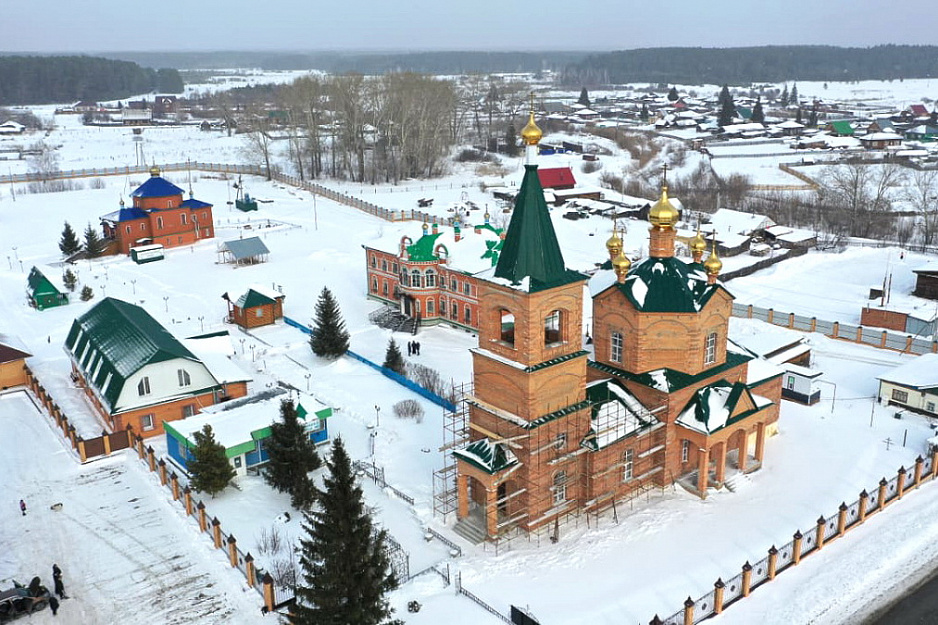 В новом Казанском храме в Чимеево прошел первый молебен
