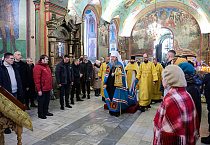 Митрополит Даниил совершил Литургию в главном храме Кургана