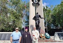 Курганский священник почтил память ветеранов локальных конфликтов