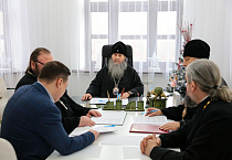 На Архиерейском совете Курганской митрополии обсудили помощь участникам СВО и работу священников в школах