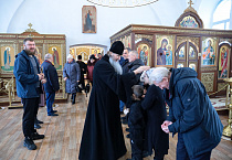 Митрополит Даниил совершил Литургию в храме Петра и Павла в Черёмухово