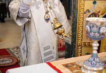 В частоозерском храме состоялась архиерейская Литургия
