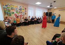 В Кургане участники проекта «Семья – союз родных сердец» отметили Масленицу с пользой и весело