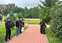 В Чимеевской обители побывали члены тюменского православного клуба