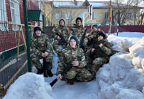 Юнармейцы курганской православной гимназии испытали себя в военной подготовке