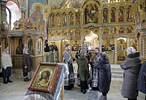 В Курганском кафедральном соборе впервые три архиерея совершили Литургию Преждеосвященных Даров