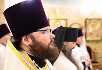 Митрополит Даниил и священство Курганской епархии совершили Великую Рождественскую вечерню