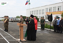 В Кургане священник благословил призывников на доблестную армейскую службу