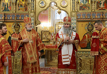 В престольный праздник Александро-Невского кафедрального собора прошла Литургия двух архиереев