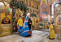 В день всех святых митрополит Даниил совершил литургию в кафедральном соборе Кургана