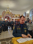 В Кургане священник вместе с огнеборцами помолился небесной покровительнице
