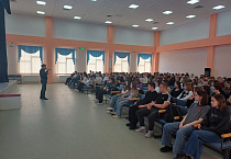 Новые показы фильма Курганской епархии «Аня, плыви!» посетили более 300 школьников 