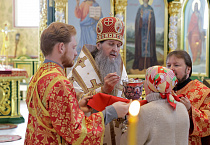 В Светлый понедельник митрополит Даниил совершил Литургию в Троицком соборе Кургана