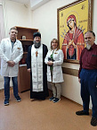 В молебной комнате Курганского кардиодиспансера состоялся первый молебен
