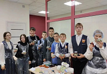 Православные гимназисты познакомились с разными профессиями в курганском техникуме